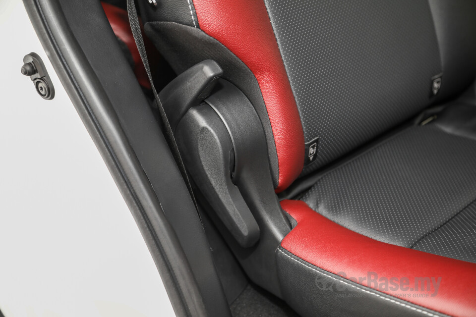 Toyota Fortuner GUN156 Facelift (2021) Interior