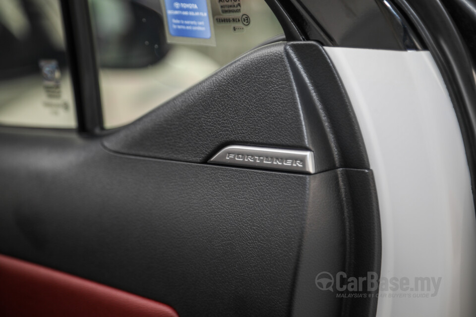 Toyota Fortuner GUN156 Facelift (2021) Interior