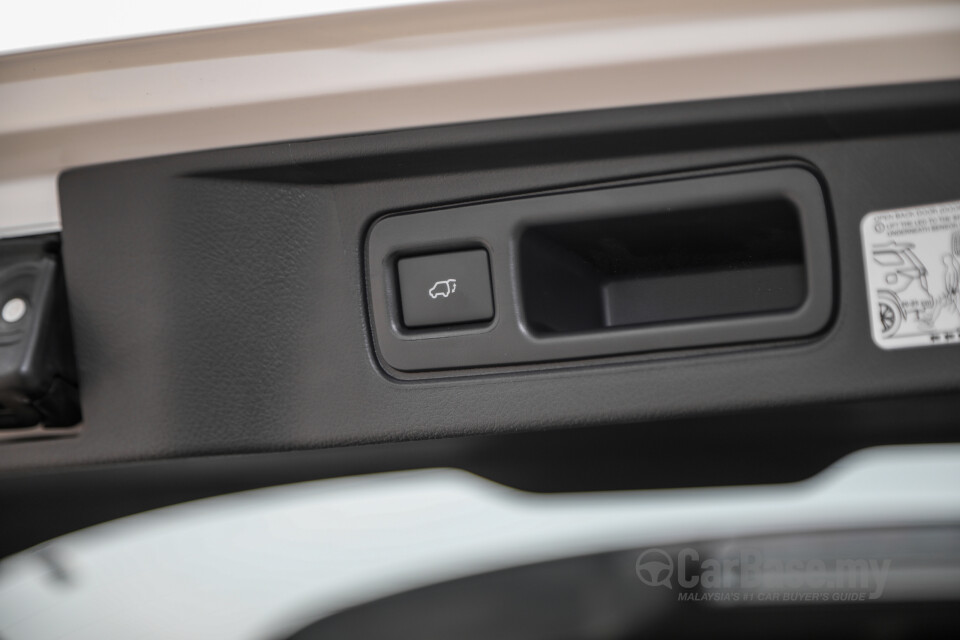 Toyota Fortuner GUN156 Facelift (2021) Interior