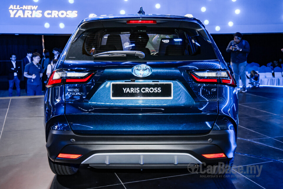 Toyota Yaris Cross AC200 (2026) Exterior