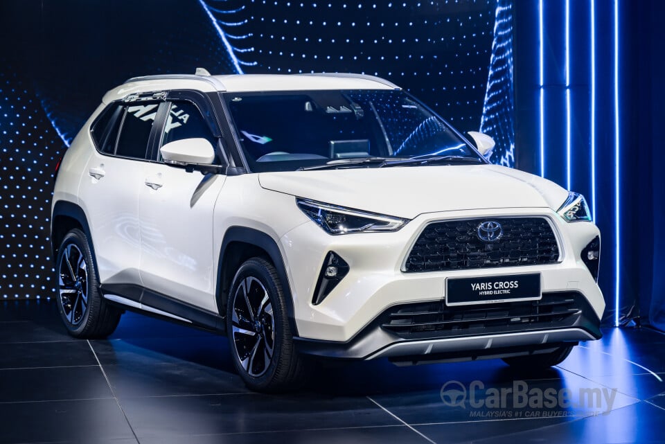 Toyota Yaris Cross AC200 (2026) Exterior