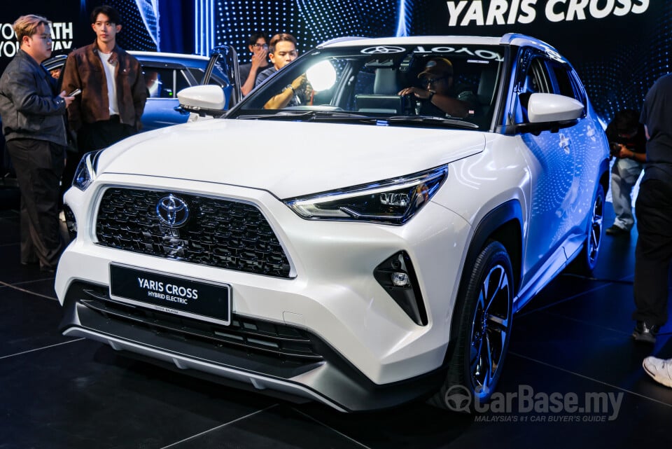 Toyota Yaris Cross AC200 (2026) Exterior