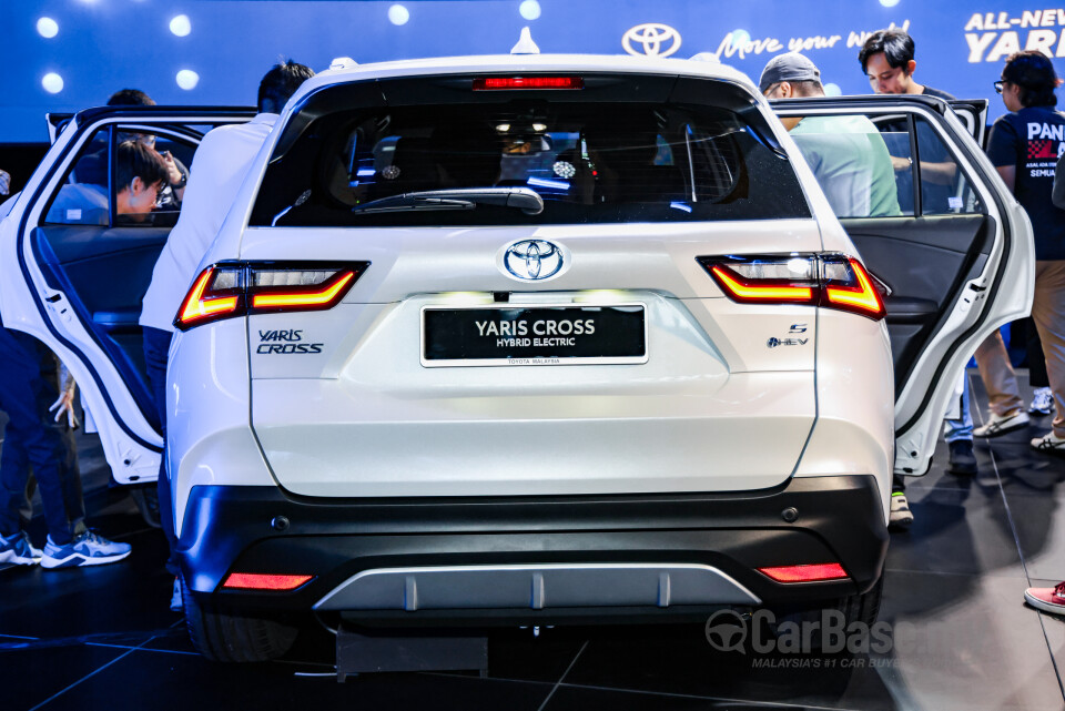 Toyota Yaris Cross AC200 (2026) Exterior
