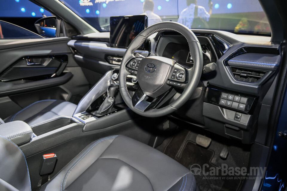 Toyota Yaris Cross AC200 (2026) Interior