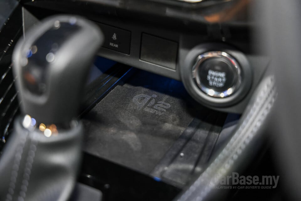 Toyota Yaris Cross AC200 (2026) Interior