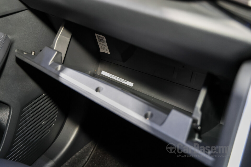 Toyota Yaris Cross AC200 (2026) Interior