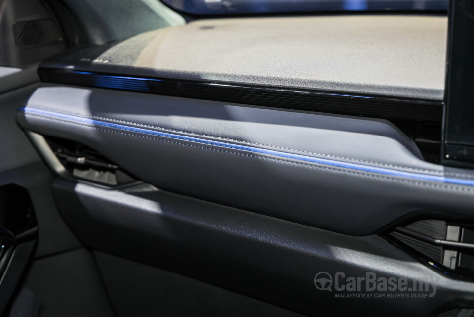 Toyota Yaris Cross AC200 (2026) Interior