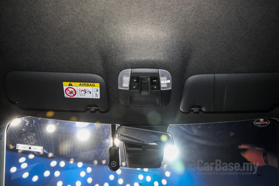 Toyota Yaris Cross AC200 (2026) Interior
