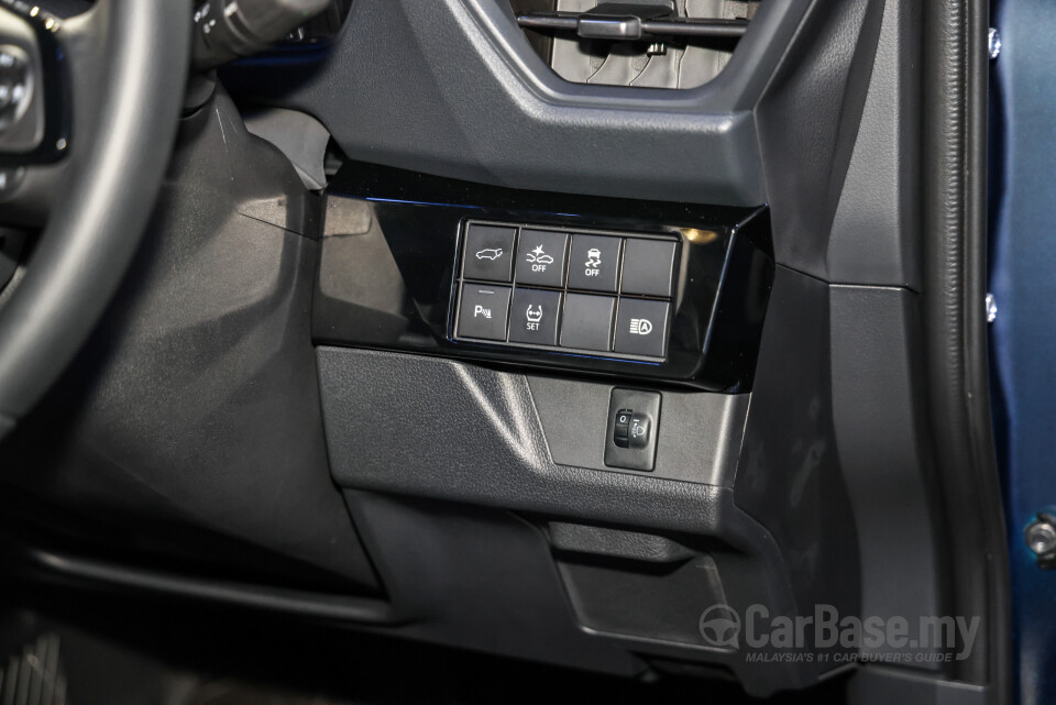 Toyota Yaris Cross AC200 (2026) Interior