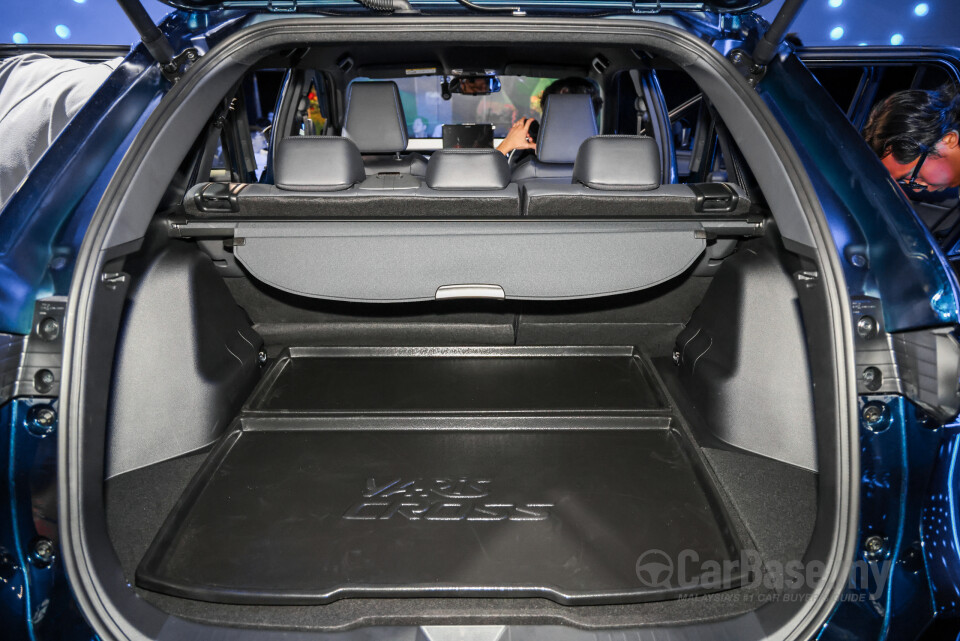 Toyota Yaris Cross AC200 (2026) Interior