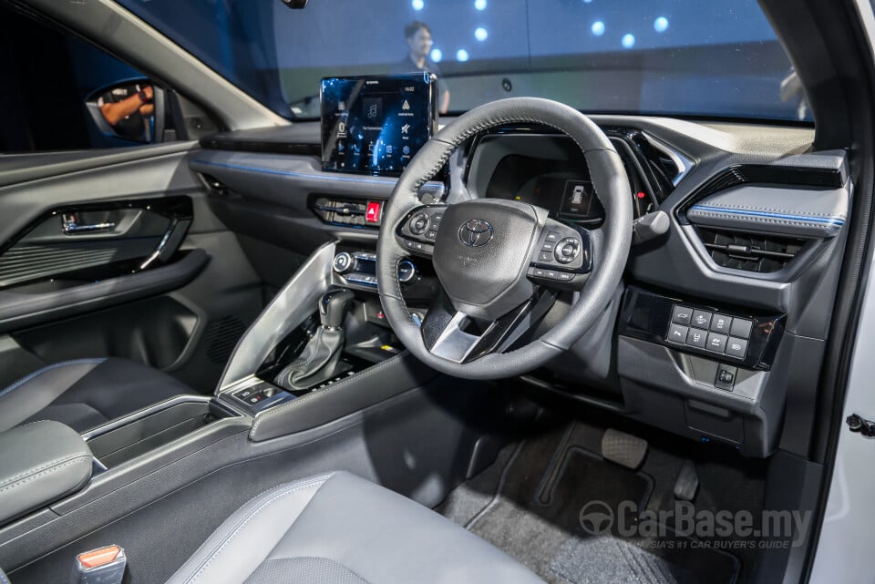 Toyota Yaris Cross AC200 (2026) Interior