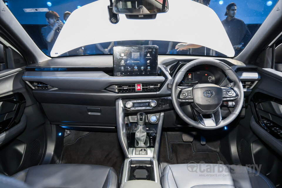 Toyota Yaris Cross AC200 (2026) Interior