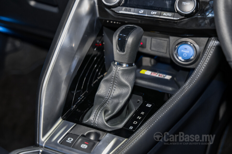 Toyota Yaris Cross AC200 (2026) Interior