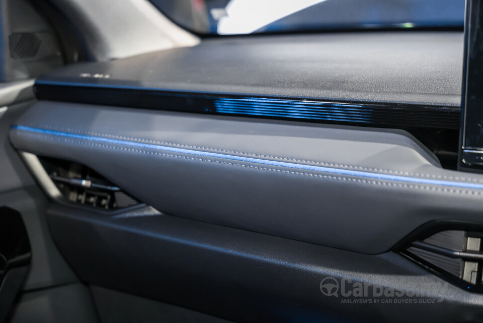 Toyota Yaris Cross AC200 (2026) Interior