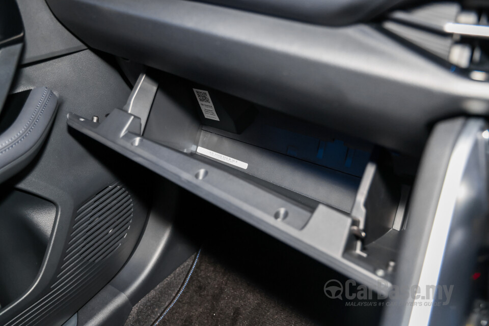 Toyota Yaris Cross AC200 (2026) Interior