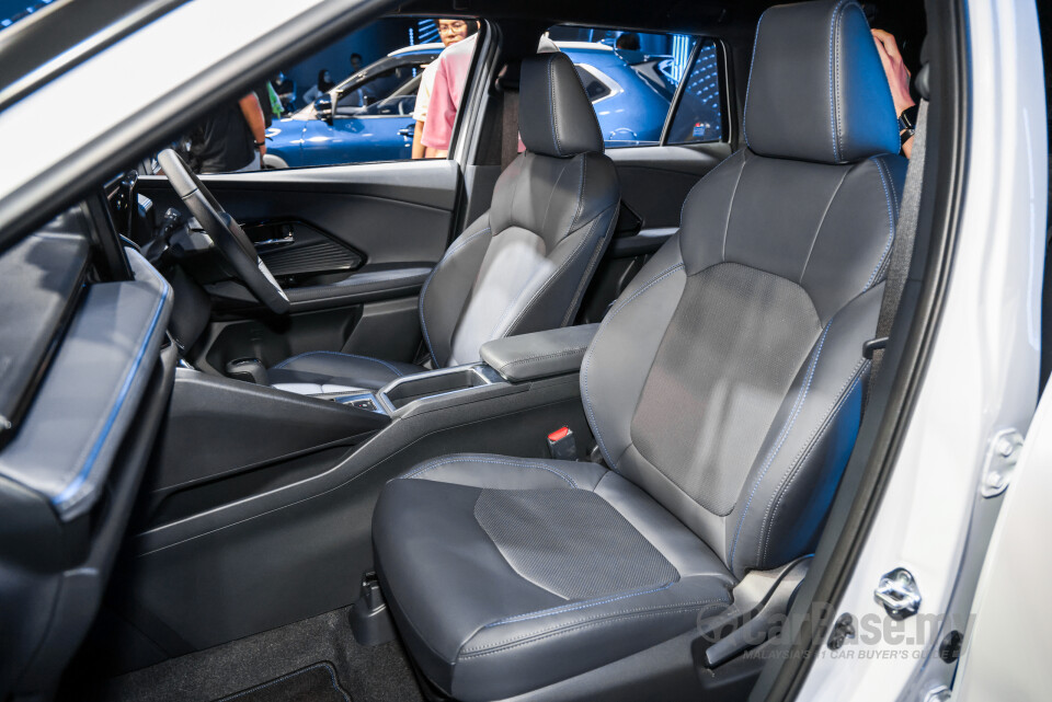 Toyota Yaris Cross AC200 (2026) Interior