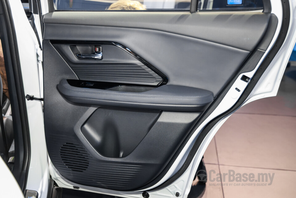 Toyota Yaris Cross AC200 (2026) Interior