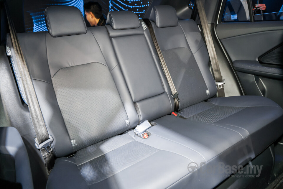 Toyota Yaris Cross AC200 (2026) Interior