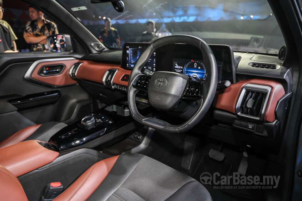 Toyota Urban Cruiser PC2AS (2026) Interior