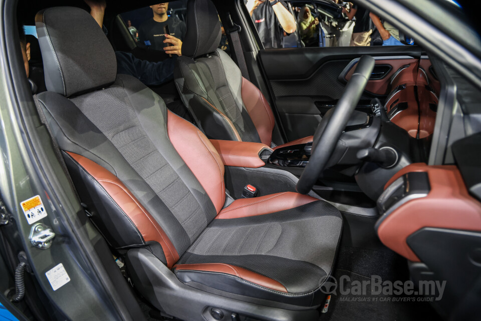 Toyota Urban Cruiser PC2AS (2026) Interior