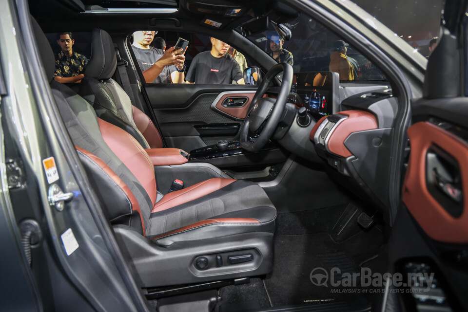 Toyota Urban Cruiser PC2AS (2026) Interior