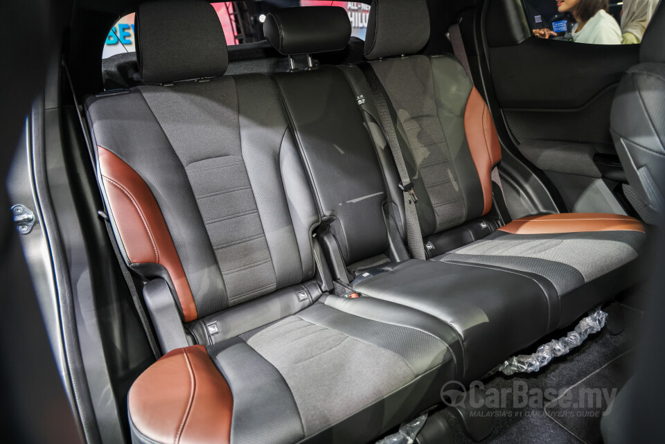 Toyota Urban Cruiser PC2AS (2026) Interior