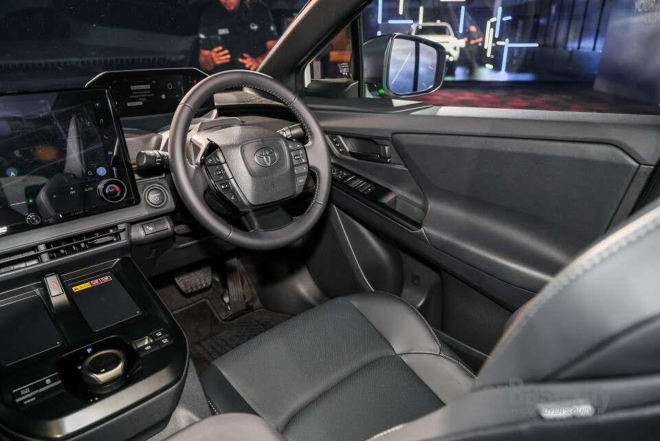 Toyota bZ4X EA10 Facelift (2026) Interior