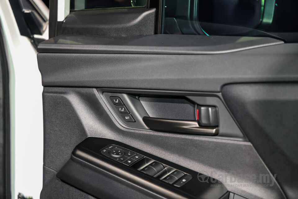 Toyota bZ4X EA10 Facelift (2026) Interior