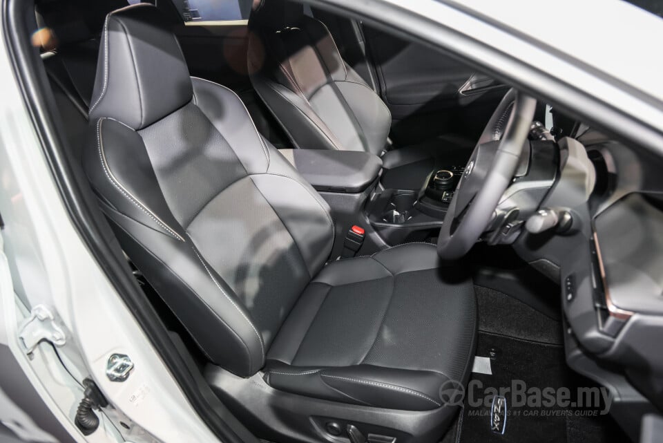 Toyota bZ4X EA10 Facelift (2026) Interior