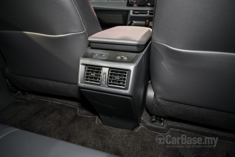 Toyota bZ4X EA10 Facelift (2026) Interior