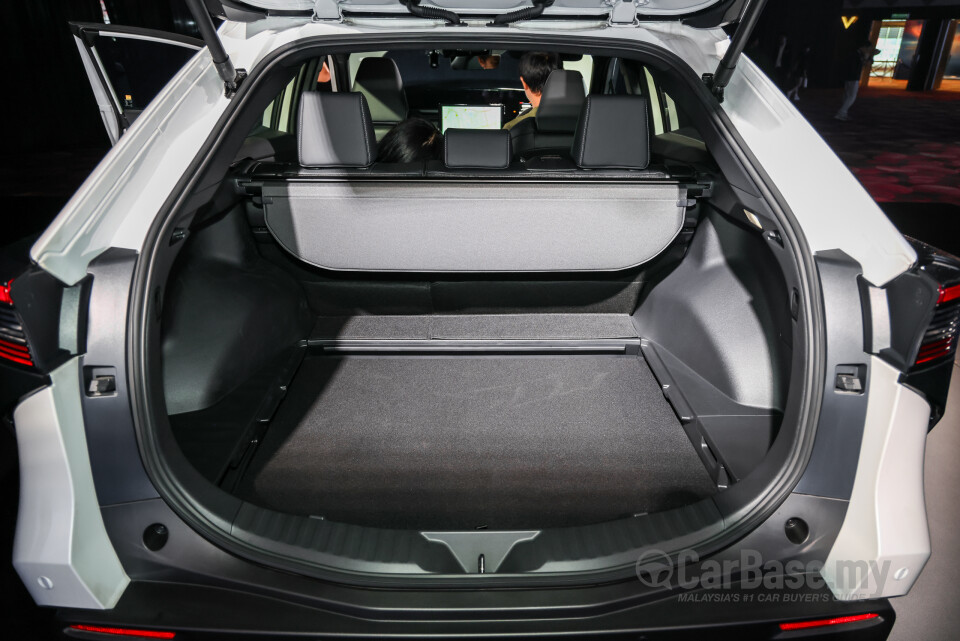 Toyota bZ4X EA10 Facelift (2026) Interior