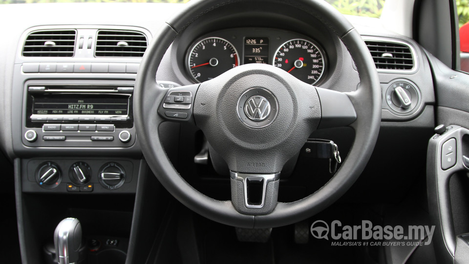 Volkswagen Polo Mk5 CBU (2010) Interior