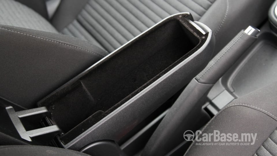 Volkswagen Polo Mk5 CBU (2010) Interior