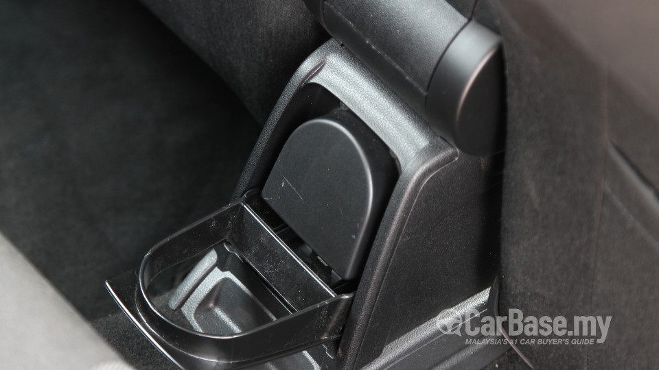 Volkswagen Polo Mk5 CBU (2010) Interior
