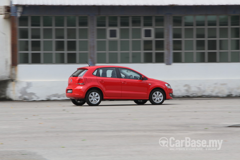 Volkswagen Polo Mk5 CKD (2014) Exterior