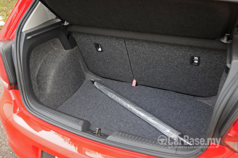 Volkswagen Polo Mk5 CKD (2014) Interior
