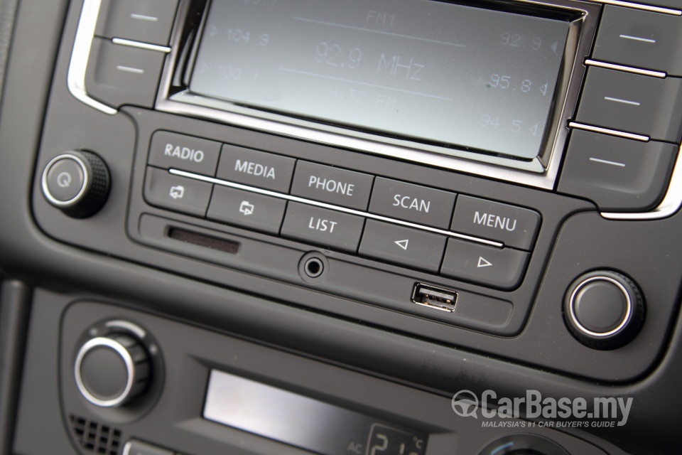 Volkswagen Polo Mk5 CKD (2014) Interior