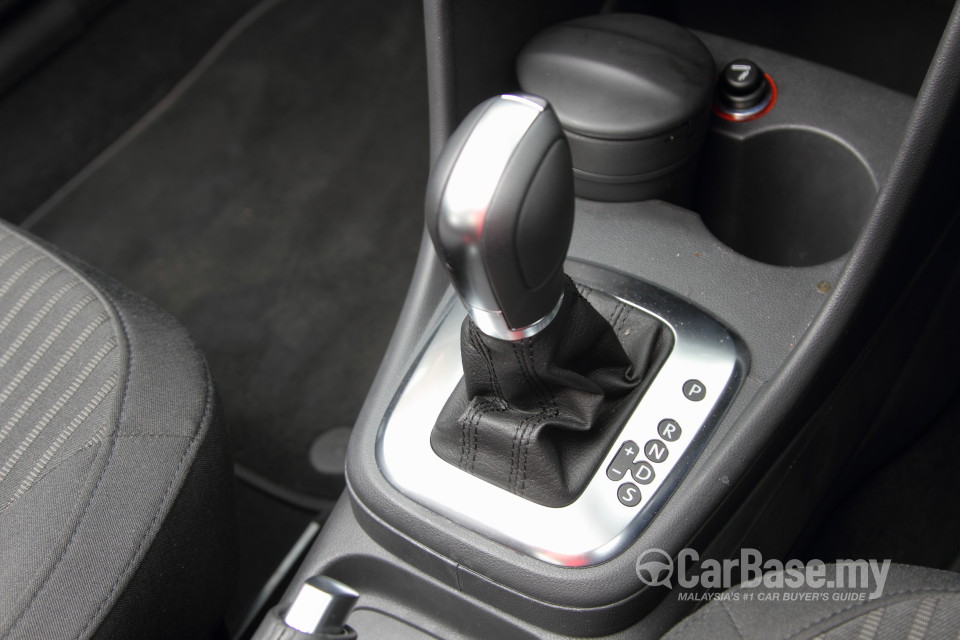 Volkswagen Polo Mk5 CKD (2014) Interior