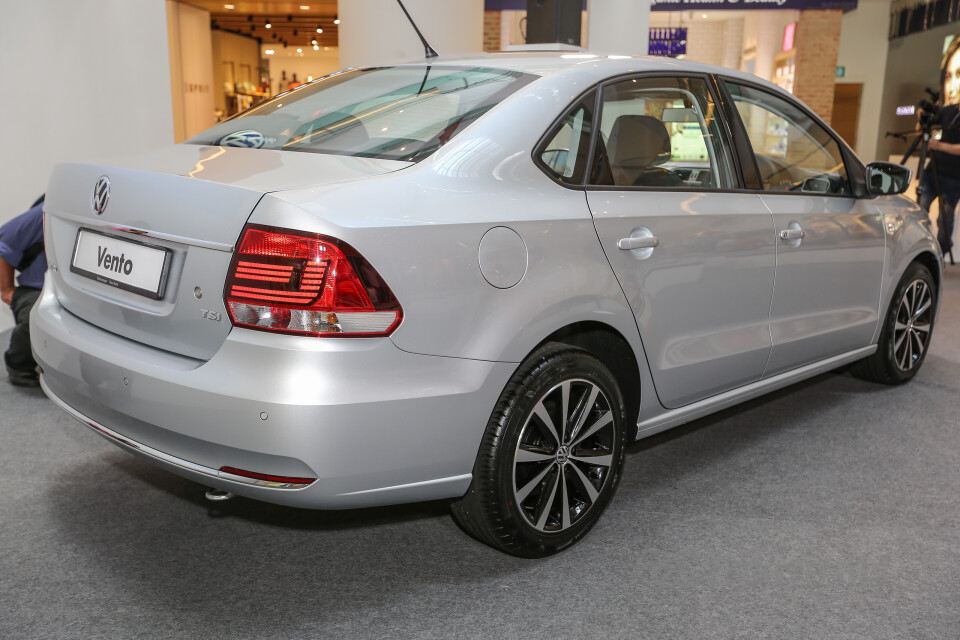 Proton Preve P3-21A (2012) Exterior