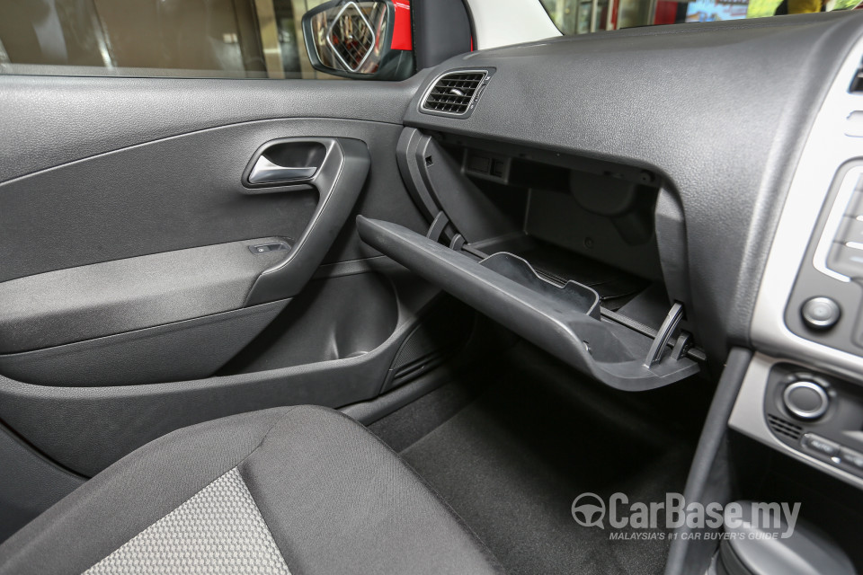 Volkswagen Vento Mk5 facelift (2016) Interior