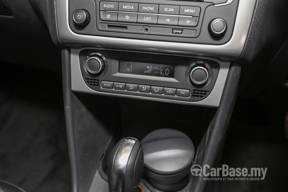 Volkswagen Vento Mk5 facelift (2016) Interior