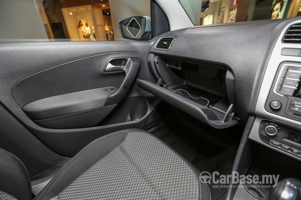 Volkswagen Vento Mk5 facelift (2016) Interior