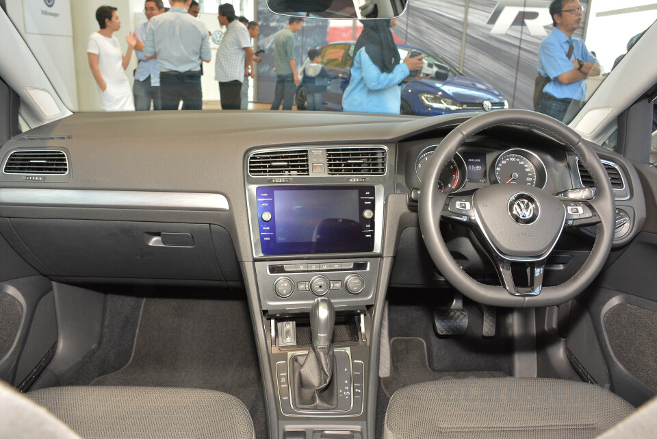 Subaru WRX GJ (2014) Interior