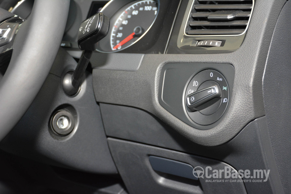 Volkswagen Golf Mk7.5 (2018) Interior