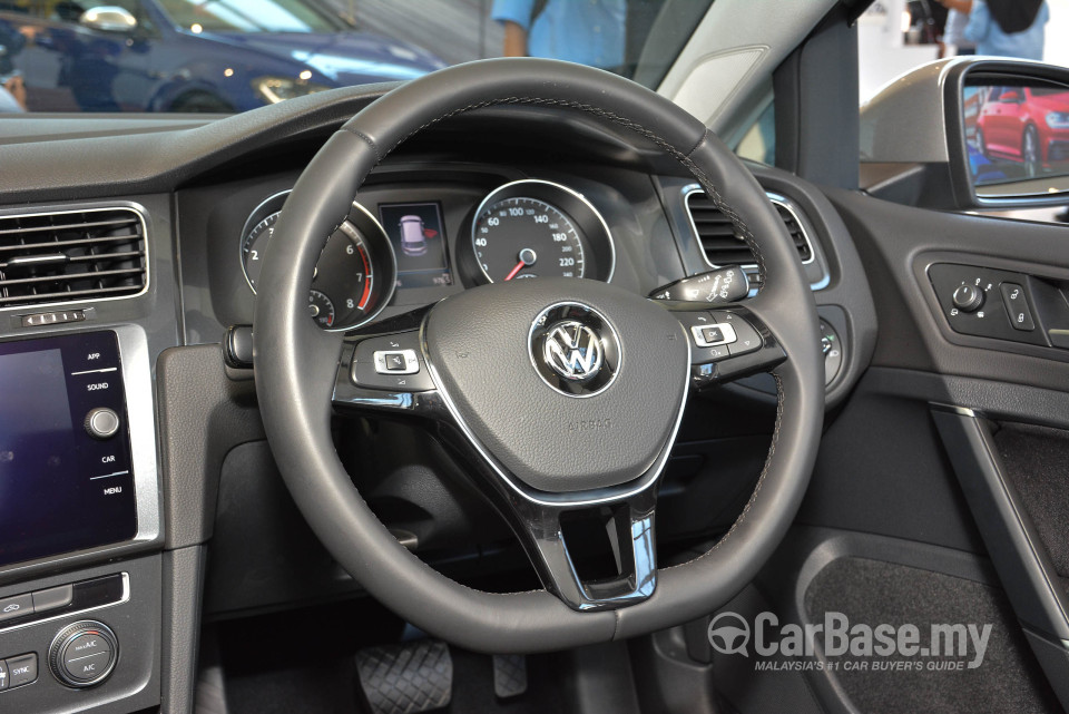 Volkswagen Golf Mk7.5 (2018) Interior