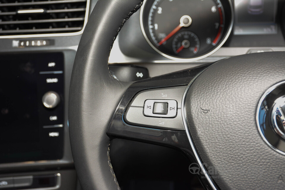 Chevrolet Cruze J300 (2012) Interior