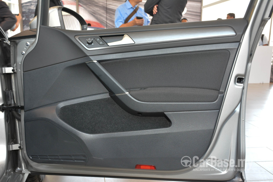 Volkswagen Golf Mk7.5 (2018) Interior