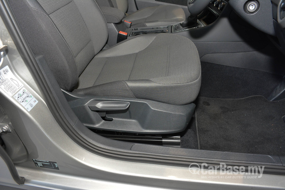 Volkswagen Golf Mk7.5 (2018) Interior