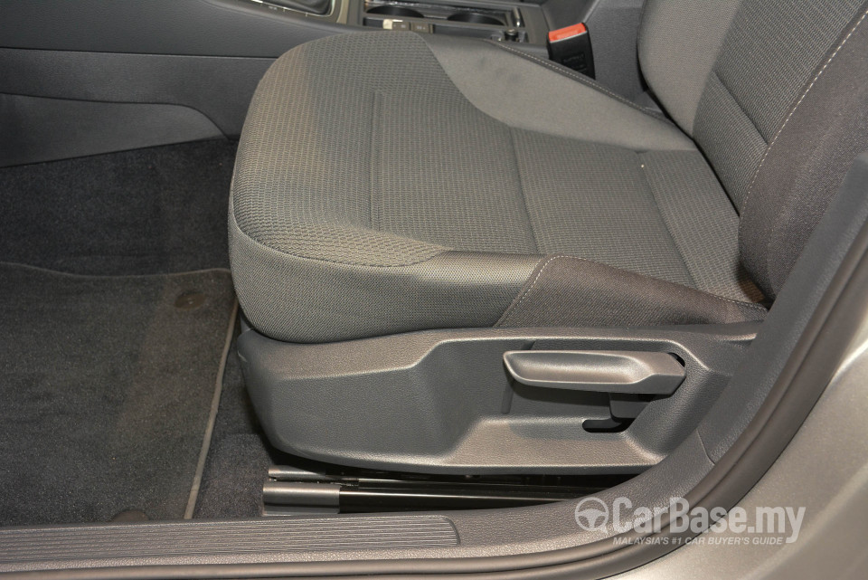 Volkswagen Golf Mk7.5 (2018) Interior