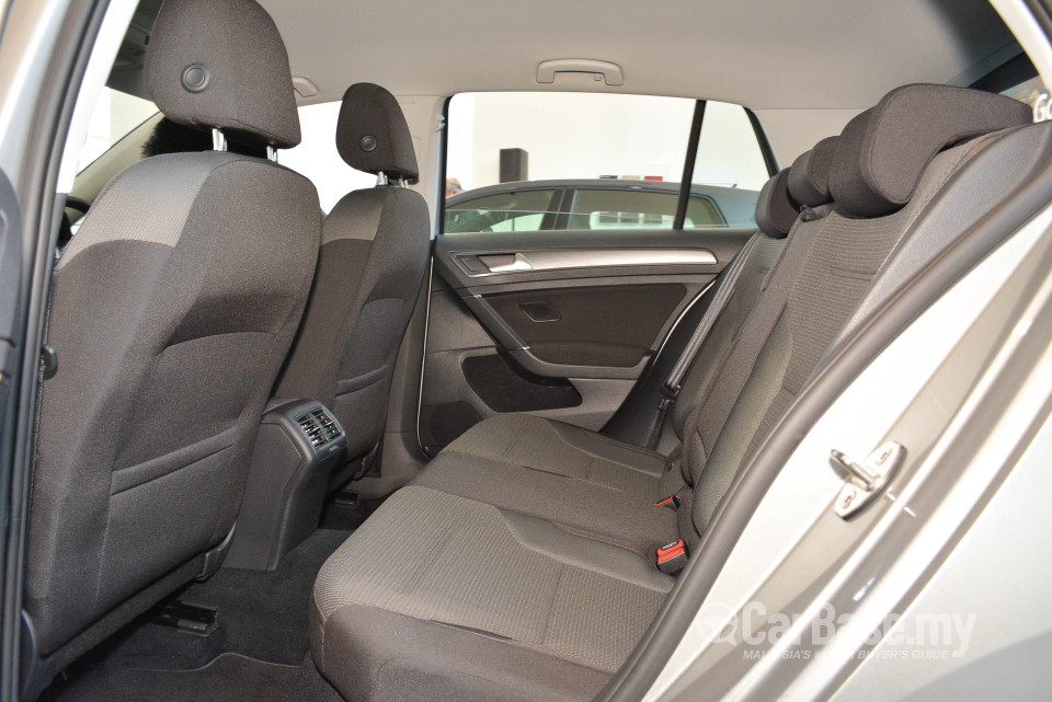 Volkswagen Golf Mk7.5 (2018) Interior